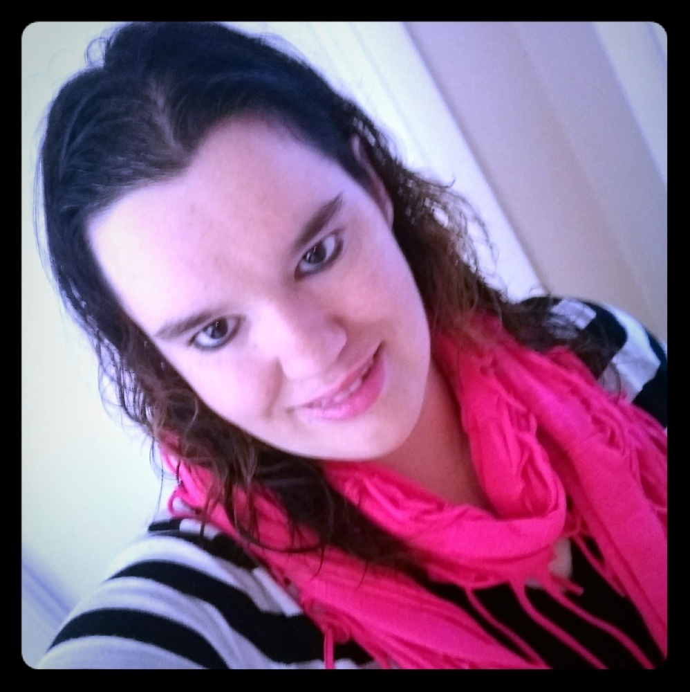Meet your Posher, Alexis